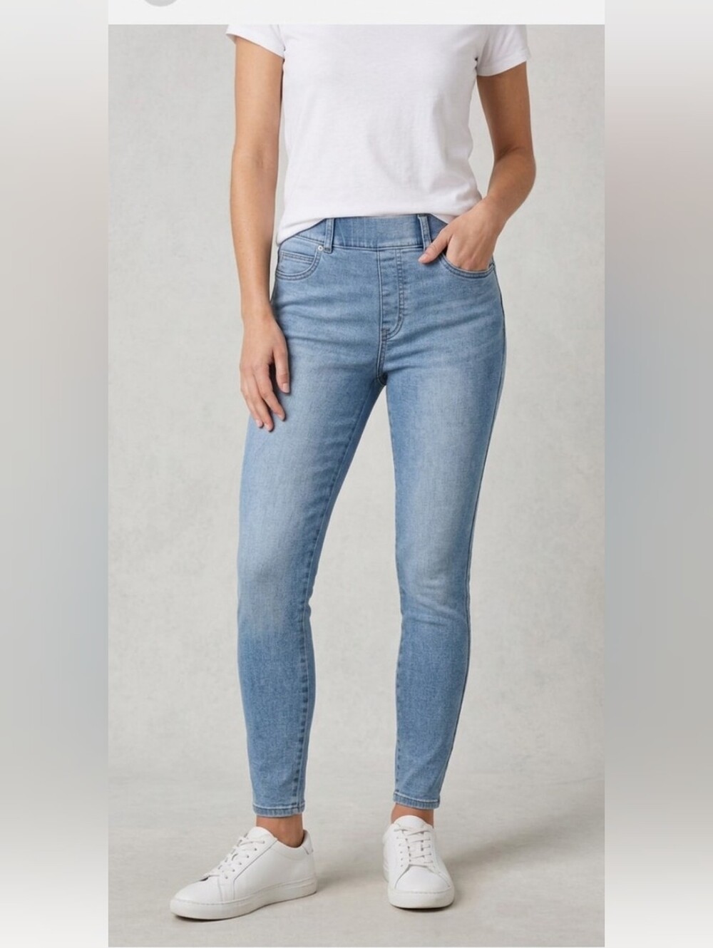 SPANX Light Wash Blue Women’s Jeggings Medium